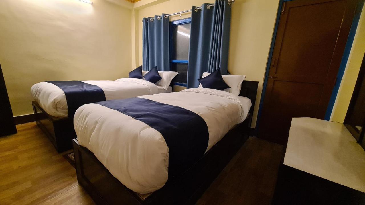 Temple Town Inn Kathmandu Bagian luar foto